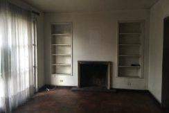 Muy buena casa antigua para remodelar uso comercial